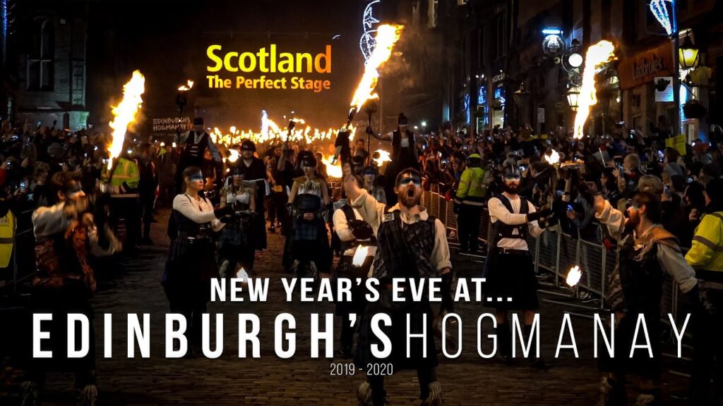 e Best Way to Visit Edinburgh Christmas Market in 2023
Street party at Hogmanay